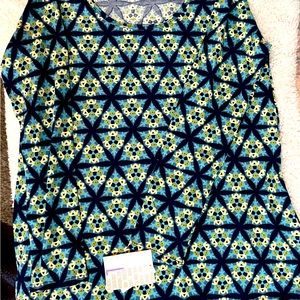 LuLaRoe Lynnae Long sleeve Top NWT